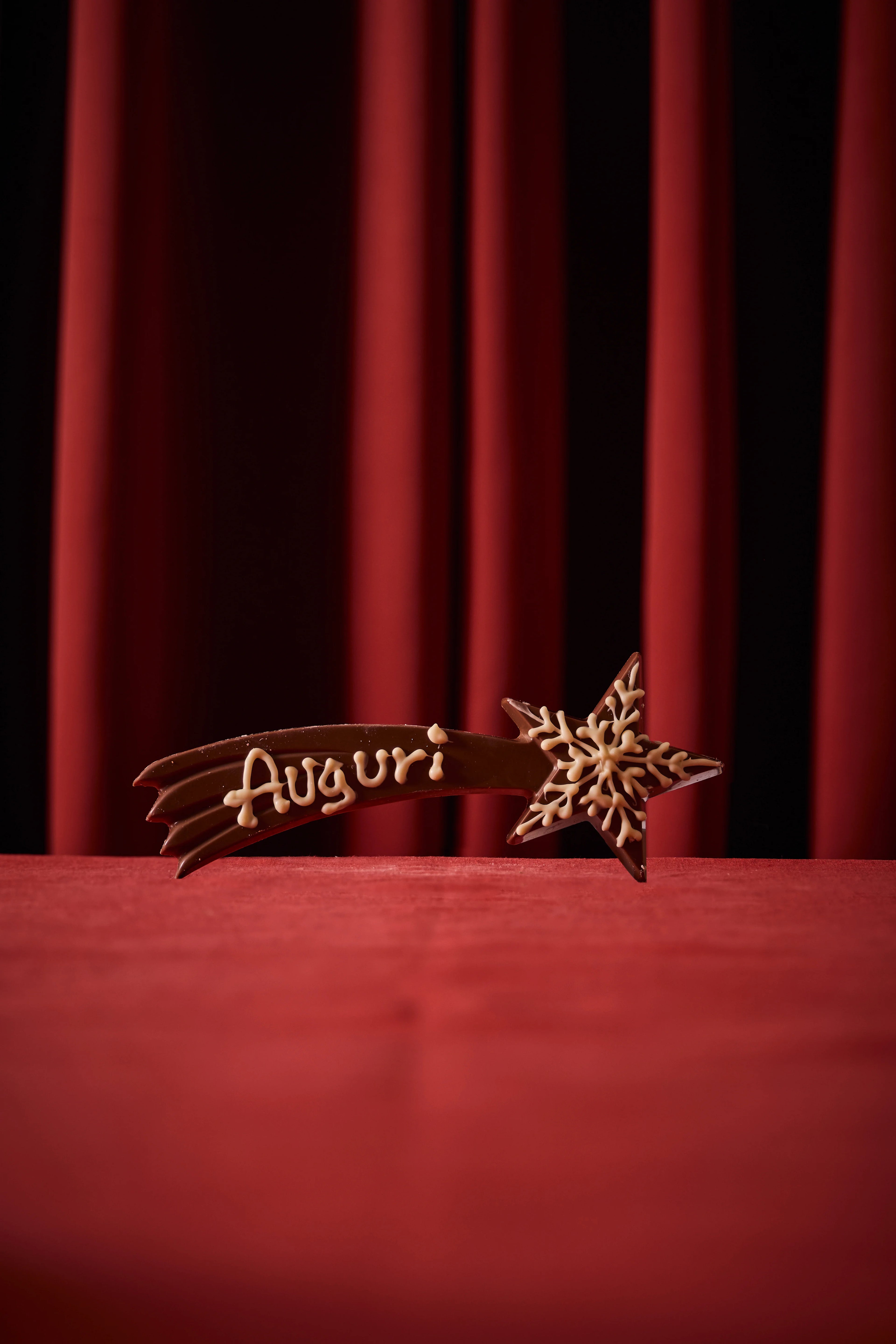 Stella di Natale di cioccolato al latte